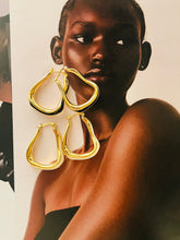 Enamel Wavy Hoops - Black