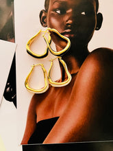 Enamel Wavy Hoops - Black