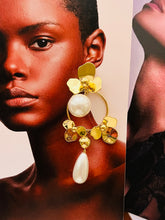 Pearl Bloom Earrings