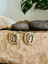 Texture Coiled Studs