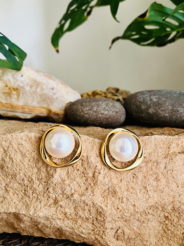 Pearl Halo Studs