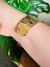 Gold Barkline Cuff